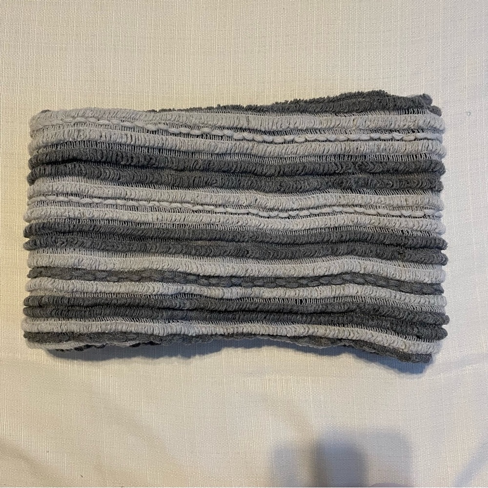 Sholdit Hidden Pocket Infinity Scarf